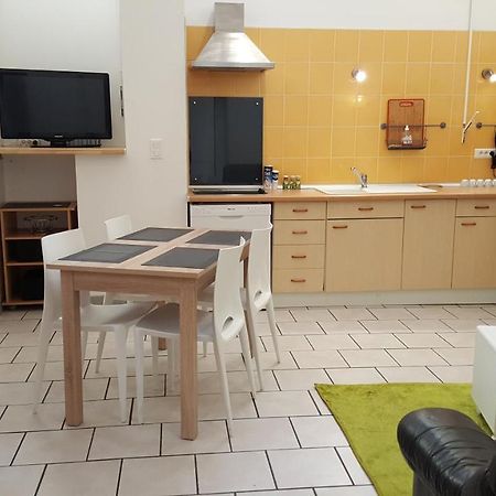 Loft Pop Troyes Eksteriør billede